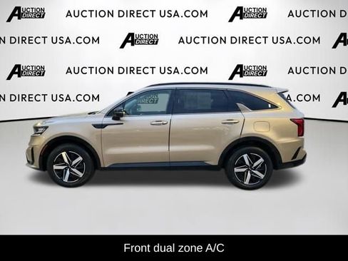 Used 2021 Kia Sorento S image 3
