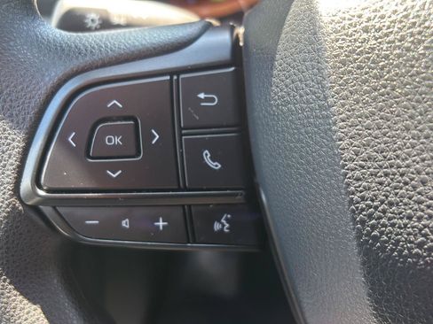 Used 2026 Toyota Sienna LE FWD image 30
