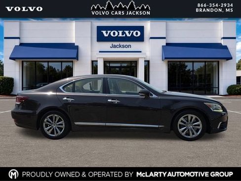 Used 2016 Lexus LS 460 AWD w/ Comfort Package image 3