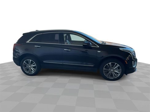 Certified 2025 Cadillac XT5 Premium Luxury image 9