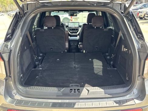 Used 2025 Ford Explorer Platinum w/ LUX Leather Package AWD/4WD image 11