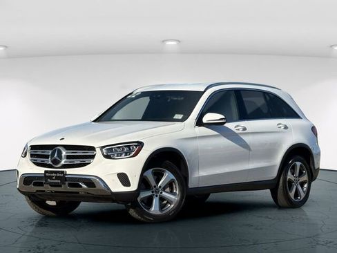 Used 2022 Mercedes-Benz GLC 300 image 2
