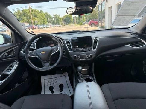 Used 2024 Chevrolet Malibu LT FWD image 9