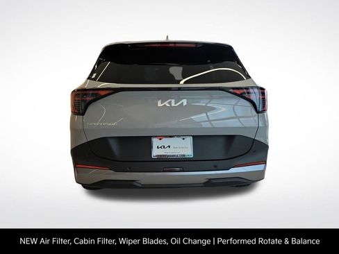 Certified 2026 Kia Sportage EX FWD image 5