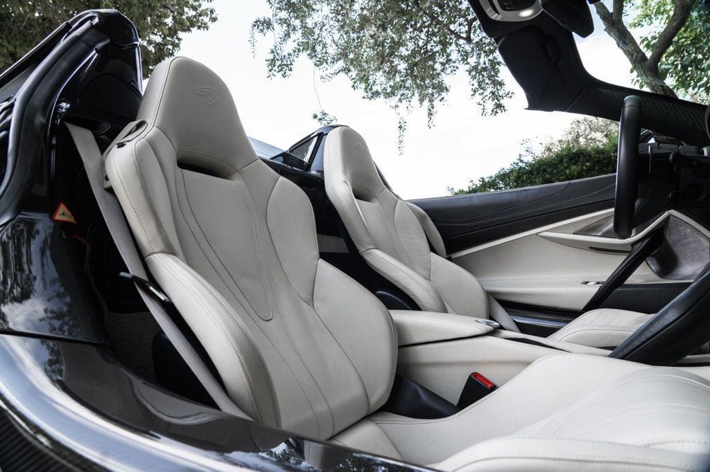 Used 2020 McLaren 720S Spider RWD image 25