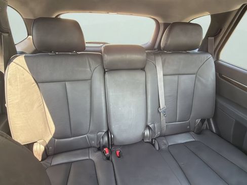 Used 2010 Hyundai Santa Fe Limited w/ Navigation Pkg 4 FWD image 12