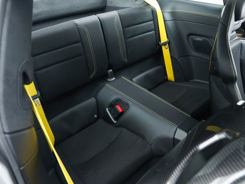 Used 2026 Porsche 911 GT3 RWD image 18