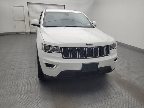 Used 2022 Jeep Grand Cherokee Laredo E AWD/4WD image 14