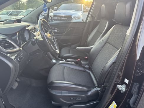 Used 2016 Buick Encore FWD image 12