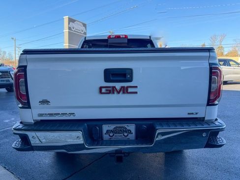Used 2018 GMC Sierra 1500 SLT w/ SLT Premium Package image 24
