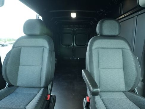 New 2026 RAM ProMaster 2500 w/ Quick Order Package 22G SLT FWD image 33