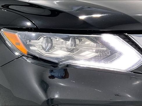 Used 2019 Nissan Rogue SL AWD/4WD image 37