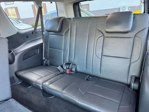 Used 2016 Chevrolet Suburban LT w/ Luxury Package AWD/4WD image 25
