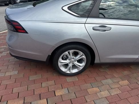 Used 2024 Honda Accord LX image 15