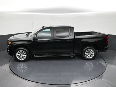 Used 2022 Chevrolet Silverado 1500 Custom RWD image 13
