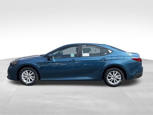 New 2026 Toyota Camry LE FWD image 2