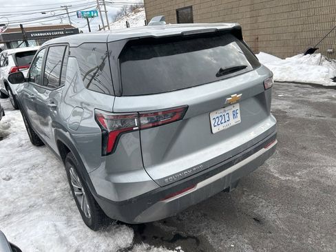 Used 2025 Chevrolet Equinox LT image 4