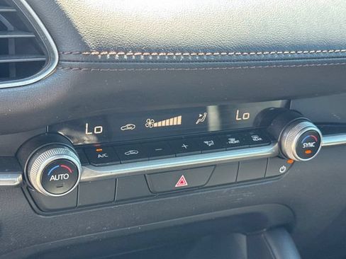 Used 2025 MAZDA MAZDA3 s Sport FWD image 20