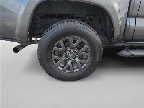 Used 2022 Toyota Tacoma SR5 RWD image 29