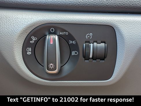 Used 2016 Audi Q3 2.0T Prestige image 30