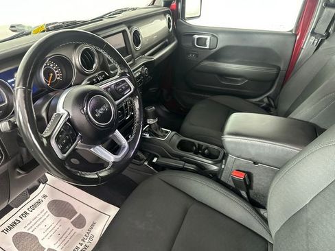 Used 2021 Jeep Gladiator Overland w/ LED Lighting Group AWD/4WD image 23