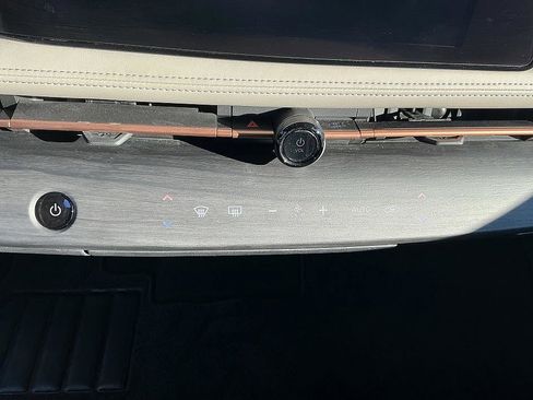 Certified 2023 Nissan Ariya FWD image 18