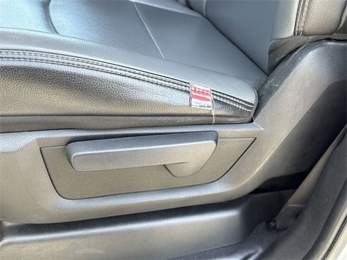 Used 2020 RAM 5500 Tradesman w/ Chrome Appearance Group image 25