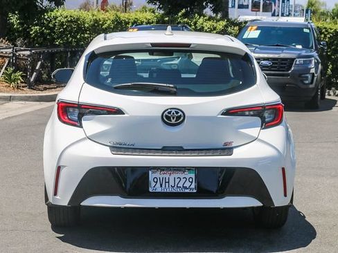 Used 2025 Toyota Corolla SE w/ SE Package FWD image 9
