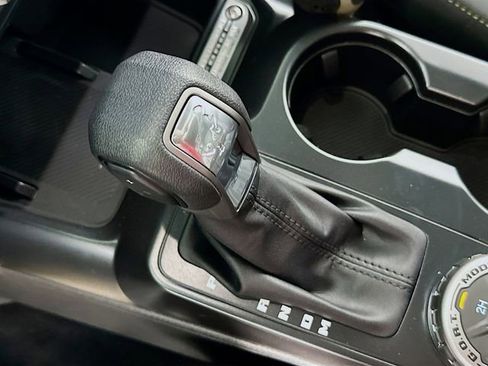 New 2026 Ford Bronco Badlands image 12