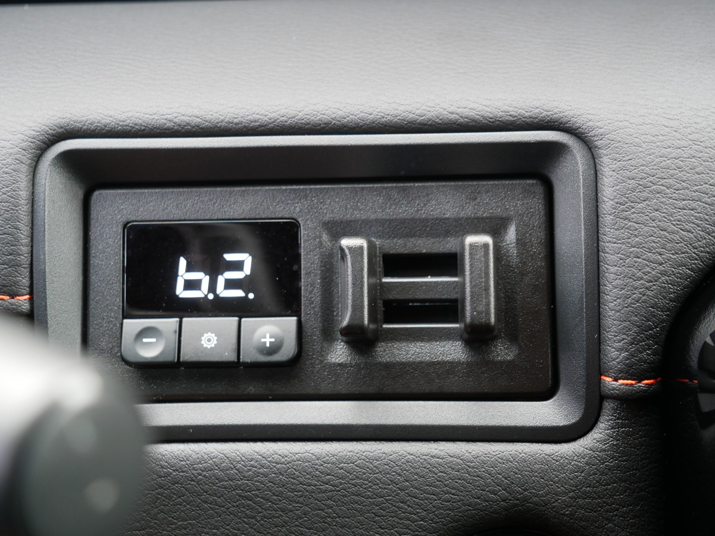 Certified 2025 Nissan Armada PRO-4X AWD/4WD image 34