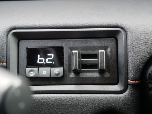 Certified 2025 Nissan Armada PRO-4X AWD/4WD image 34