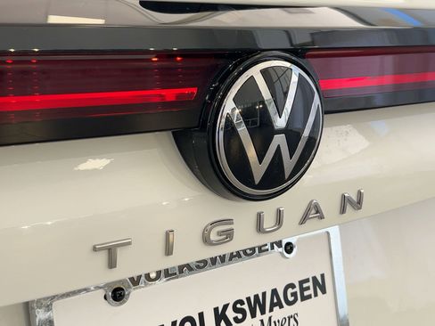 New 2026 Volkswagen Tiguan S image 33