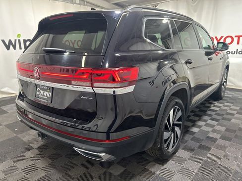 Used 2025 Volkswagen Atlas SE AWD/4WD image 8