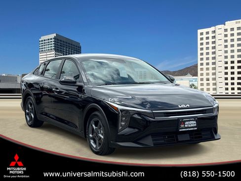 Used 2025 Kia K4 FWD image 1