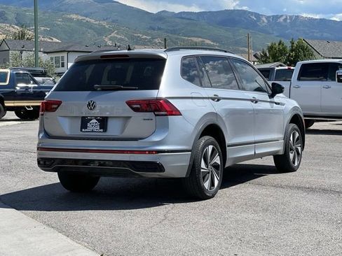 Used 2023 Volkswagen Tiguan SE R-Line AWD/4WD image 8