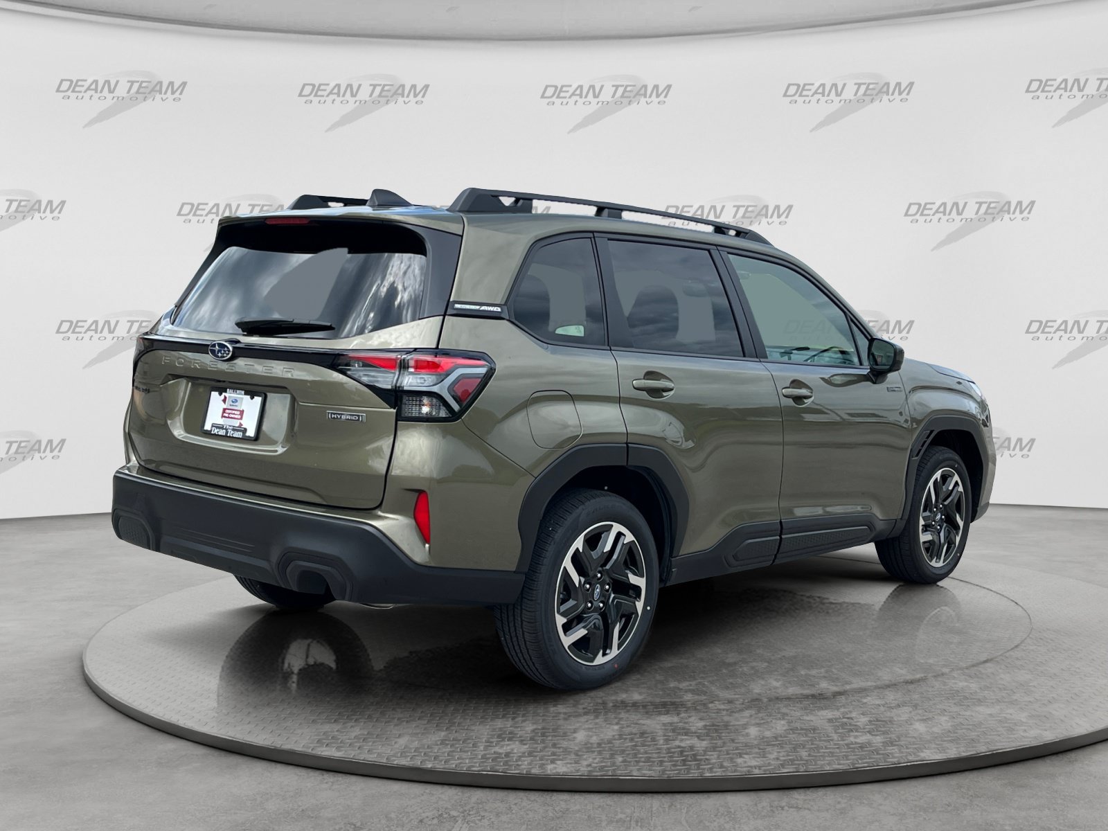 Used 2025 Subaru Forester Premium AWD/4WD image 7