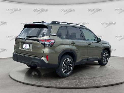 Certified 2025 Subaru Forester Premium AWD/4WD image 7
