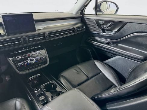 Certified 2022 Lincoln Corsair AWD w/ Premium Package image 27