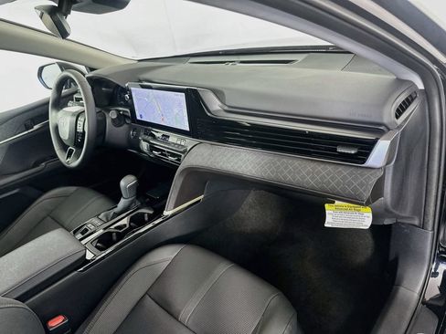 Used 2026 Toyota Camry XLE AWD/4WD image 29