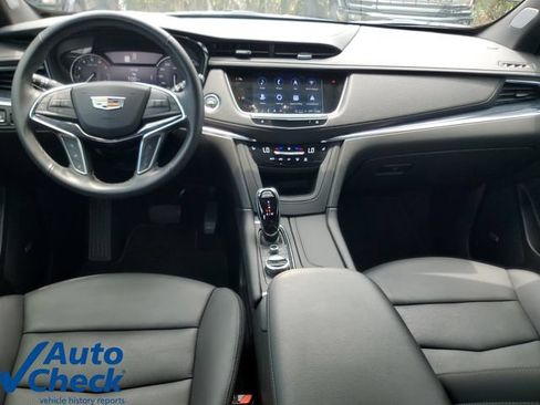 Certified 2024 Cadillac XT5 Premium Luxury FWD image 15