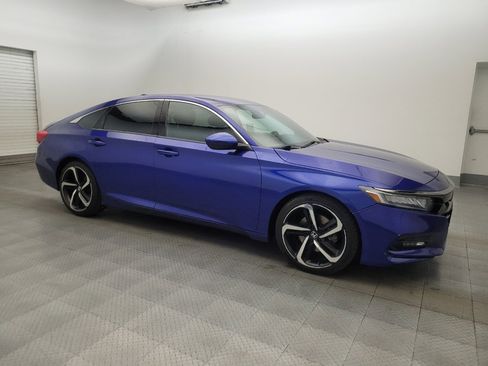Used 2018 Honda Accord Sport image 11