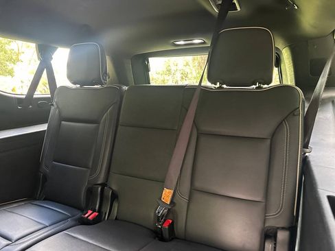 Used 2024 Chevrolet Suburban Premier AWD/4WD image 24