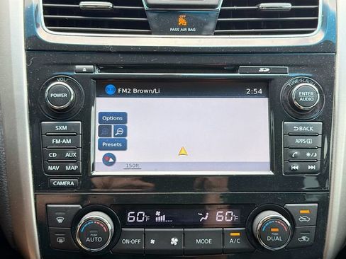 Used 2015 Nissan Altima 3.5 SL FWD image 29