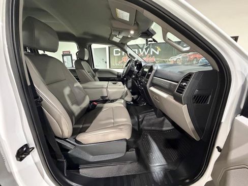 Used 2021 Ford F250 XL w/ Power Equipment Group RWD image 18
