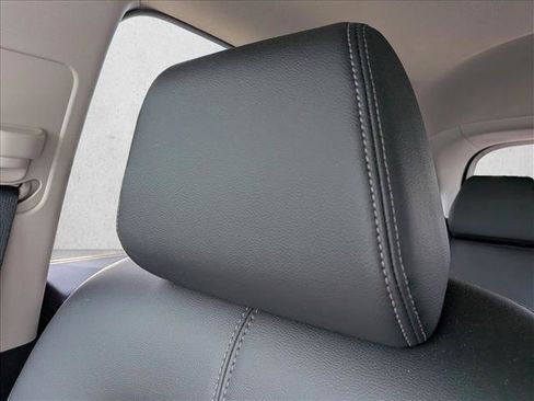 Certified 2024 Honda HR-V EX-L image 14