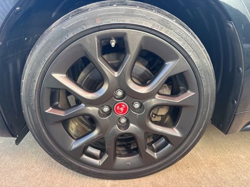 Used 2018 FIAT 124 Spider Abarth w/ Convenience Group image 18