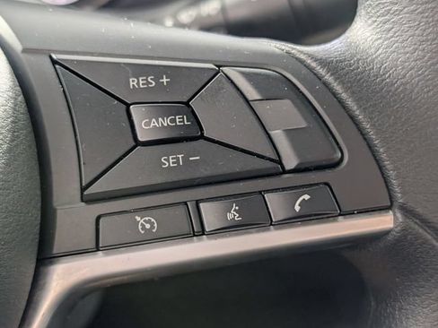 Used 2025 Nissan Altima 2.5 SV FWD image 16