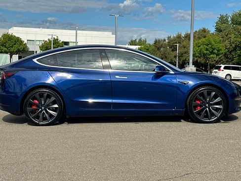 Used 2020 Tesla Model 3 Performance image 3