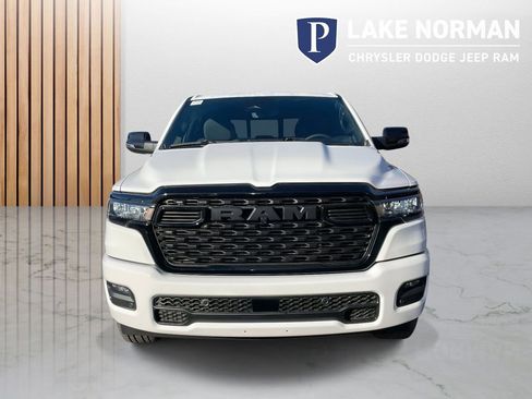 New 2026 RAM 1500 Big Horn AWD/4WD image 3