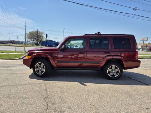 Used 2008 Jeep Commander Sport image 10